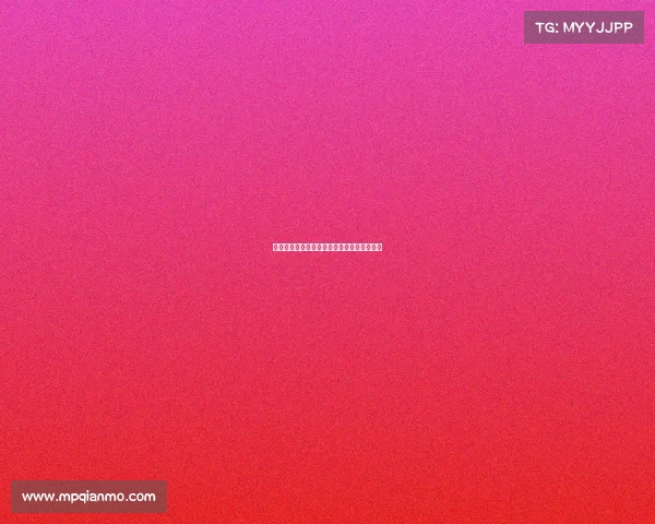 远射破门绝妙技：精准弧线撕开防线攻破球门